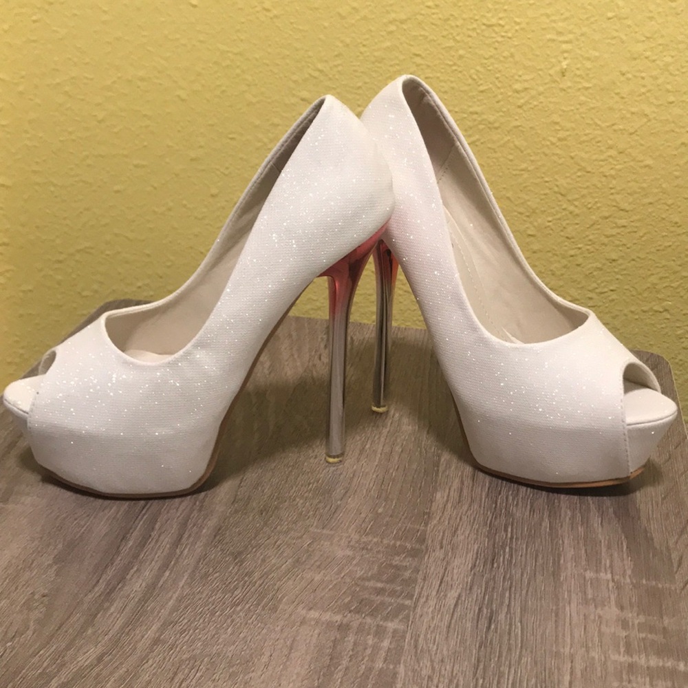 Size 6 Sparkle like a 💎